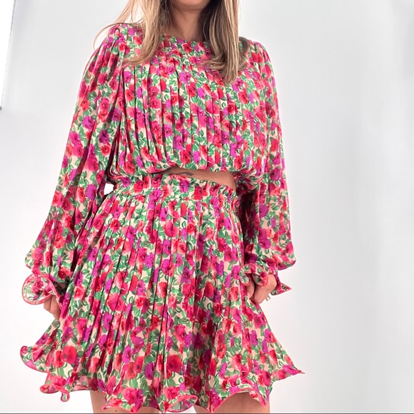 Endless Rose Floral Pleated Skirt Set in Magenta Sizes Xs-Large - Picture 3 of 6